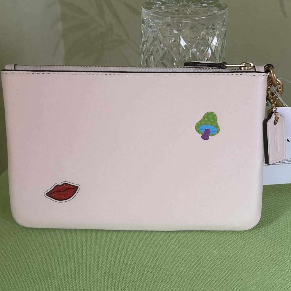 COACH STICKER PRINT WRISTLET:NWT CHALK/MULTI  GLOVETANNED LEATHER - Picture 5 of 10